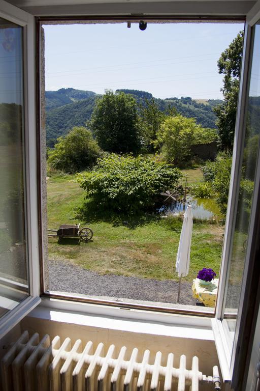 Chambres D'Hotes Le Besset Thiers Szoba fotó